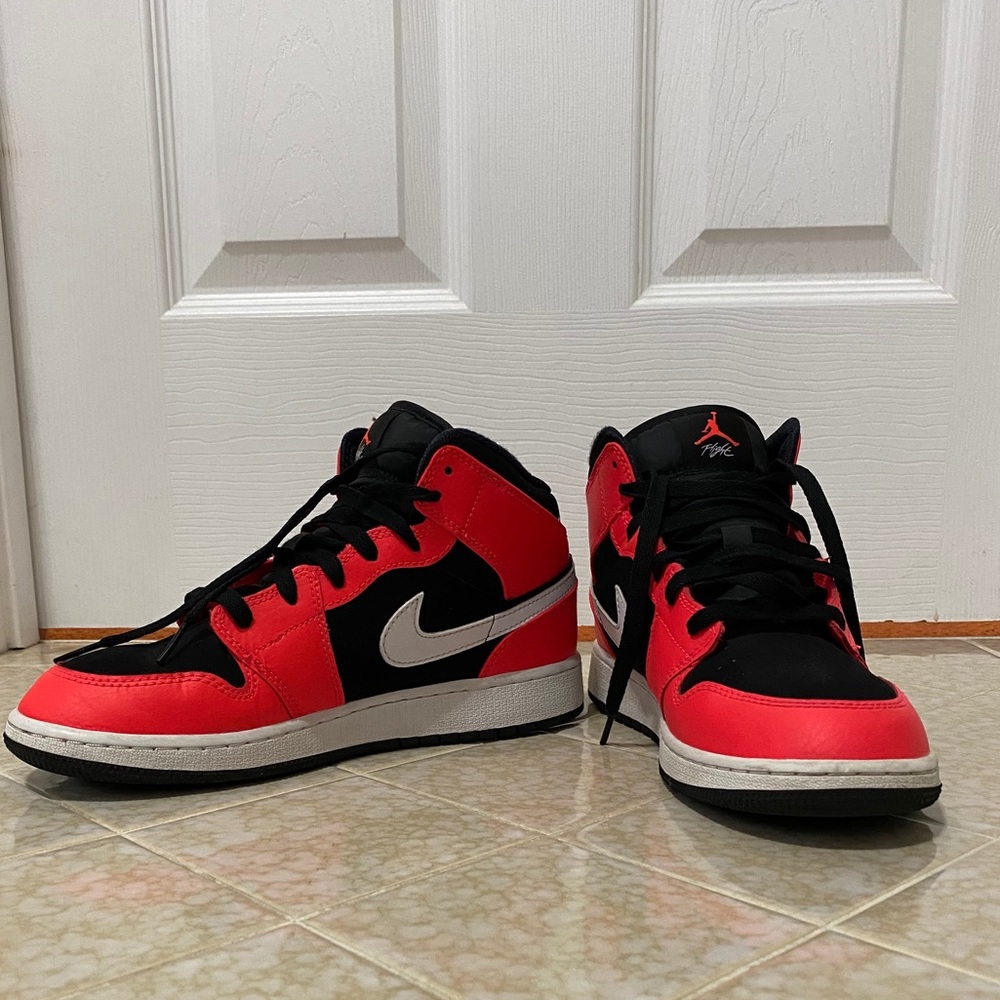 Nike Air Jordan, boys size 7
